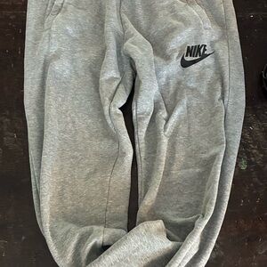 Nike Women’s Heather Gray Sweatpants